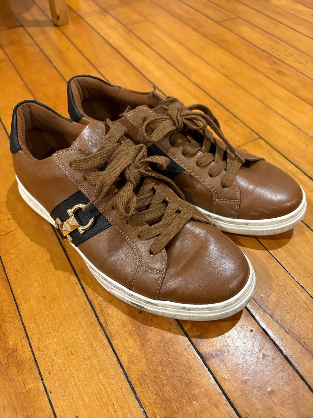Men’s Aldo Brown Leather Sneakers with Black Accent and Gold Hardware size 9